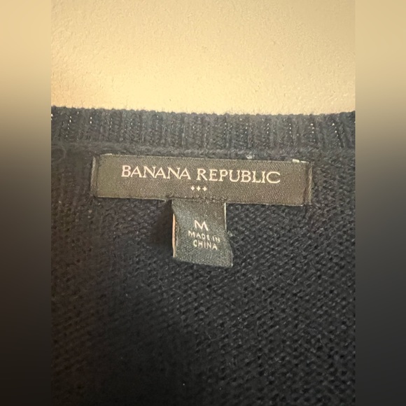Navy Blue Women’s Banana Republic Sweater - Size Medium - Picture 3 of 8